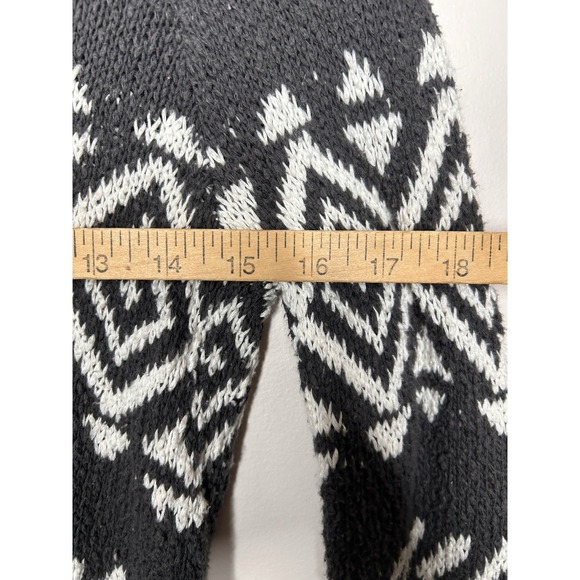 Hollister Women's Black White Aztec Long Sleeve Cardigan Sweater Y2K Size Small - Picture 6 of 8